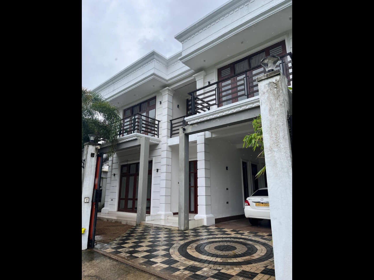 Chartered Architect Designed 2 Story House for Sale at Udahamulla, Nugegoda