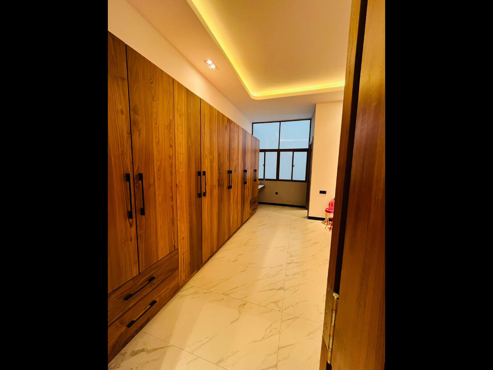 Luxury House Up For Sale in Colombo 09